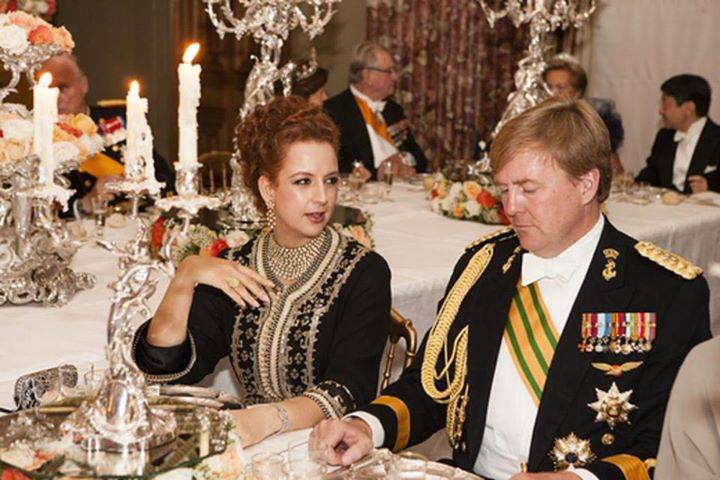 46484_461046220600989_1981946382_n