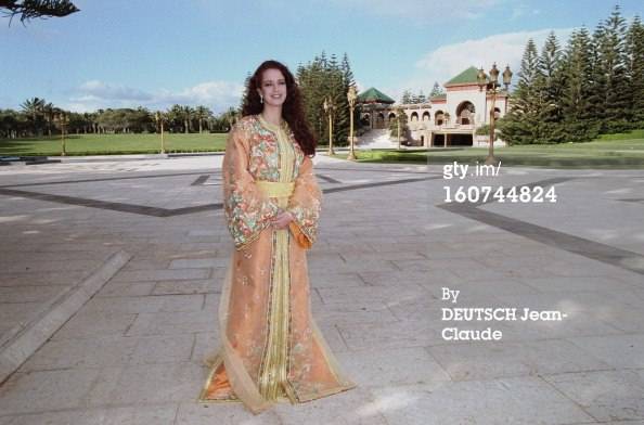 485521_549933368378940_138188110_n