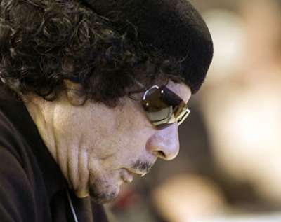 خفايا اللحظات الأخيرة للقذافي.. وصيته و آخر مكالماته و فيديو إغتصابه “مجموعة مقالات”