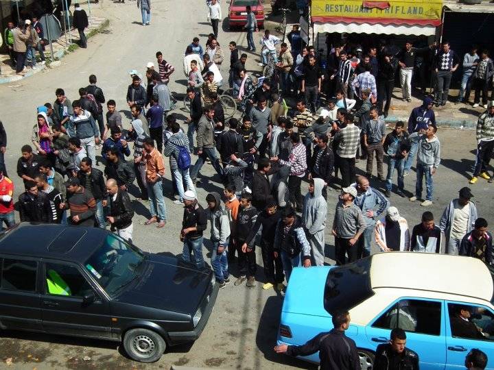 حادثة سير بسيطة وراء احتجاجات ومواجهات وإعتقالات في حي مرموشة بالحسيمة‎