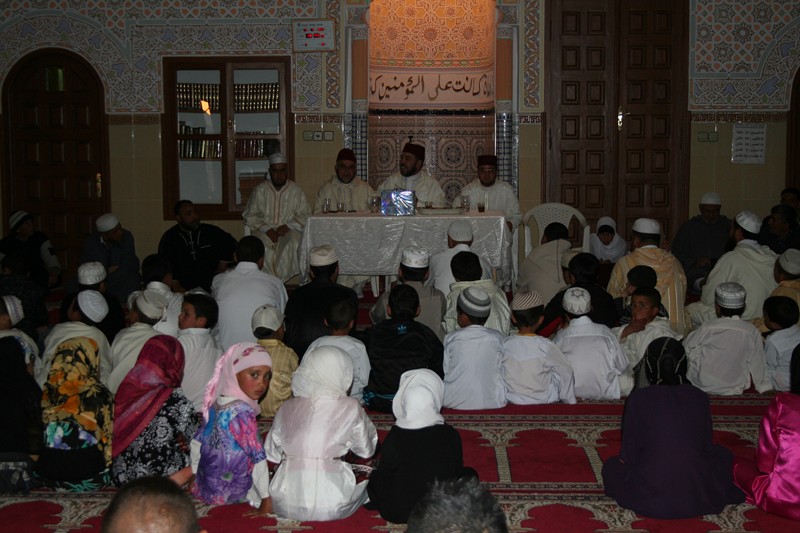 تكريم أحد تلاميذ كتاب مسجد أولاد عبد الله بعين الزهراء‎