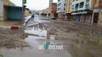 شاهد الصور: أمطار الخير تحول شوارع أزغنغان الى برك موحلة