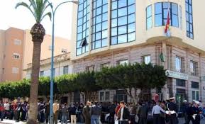 الموظفون المغاربة بالقنصلية الاسبانية بالناظور يشنون اضرابات ابتداء أكتوبر