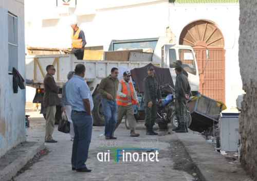 شاهد: السلطات تواصل حملاتها لإخلاء ساحة الحاج مصطفى بالناظور من الفراشة و الباعة المتجولين