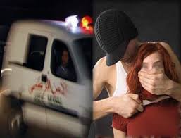 خطير: أشخاص يختطفون فتاة وسط الناظور بطريقة هوليودية امام انظار الشرطة؟؟
