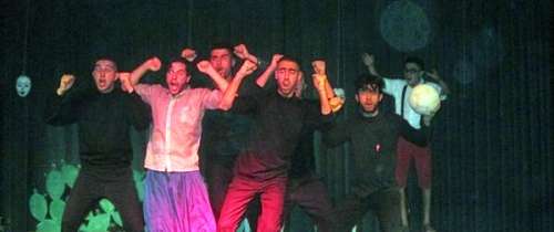 +صور: فرقة ازغنغان للمسرح تبدع في عرض “امغناس” بميضار