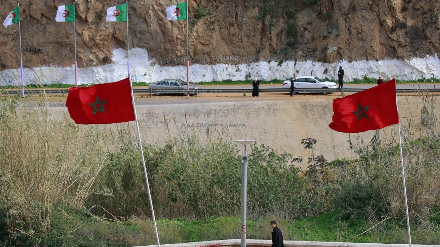غريب: حزب جزائري يدعو إلى فتح الحدود مع المغرب!!