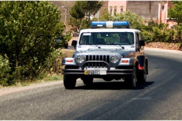 الدرك الملكي بزايو يعتقل 16 شخصا ويحجز سيارات مزورة بدوار ” اولاد الفوارس” و” اولاد البوريمي”
