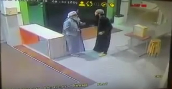 شاهد بالفيديو ..اعتداء على مؤذن يكشف محاولات السلفيين السيطرة على المساجد بأمستردام