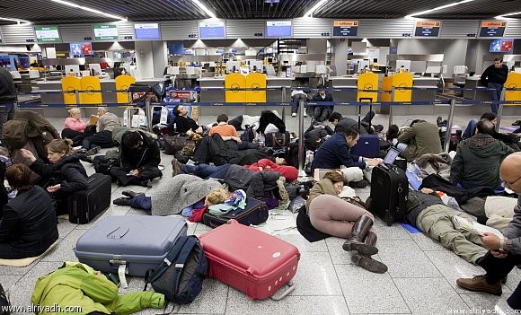 مهاجرون عالقون بمطار الحسيمة عقب تأخر وصول طائرة ألمانية لنقلهم إلى الديار الهولندية