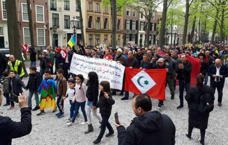 +صور و فيديو: مسيرة احتجاجية بدينهاخ الهولندية تضامناً مع حراك الريف