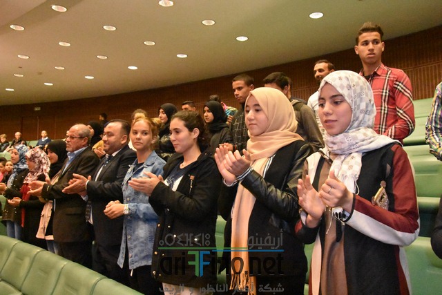 روبورتاج: تغطية القناة الأولى لزيارة تلميذات وتلاميذ الجمعية الخيرية الإسلامية بالناظور لمقر مجلس المستشارين بالرباط.