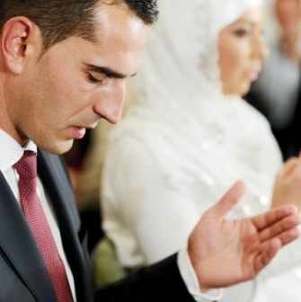 غريب: استفحال ظاهرة الزواج بالفاتحة بمدينة بني انصار