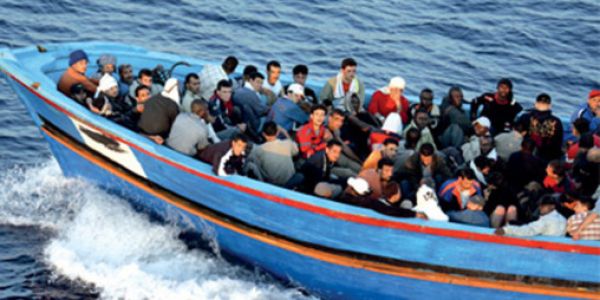 غريب جدا: مستشار جماعي بالناظور “يحرك” لاسبانيا على متن قارب للهجرة السرية
