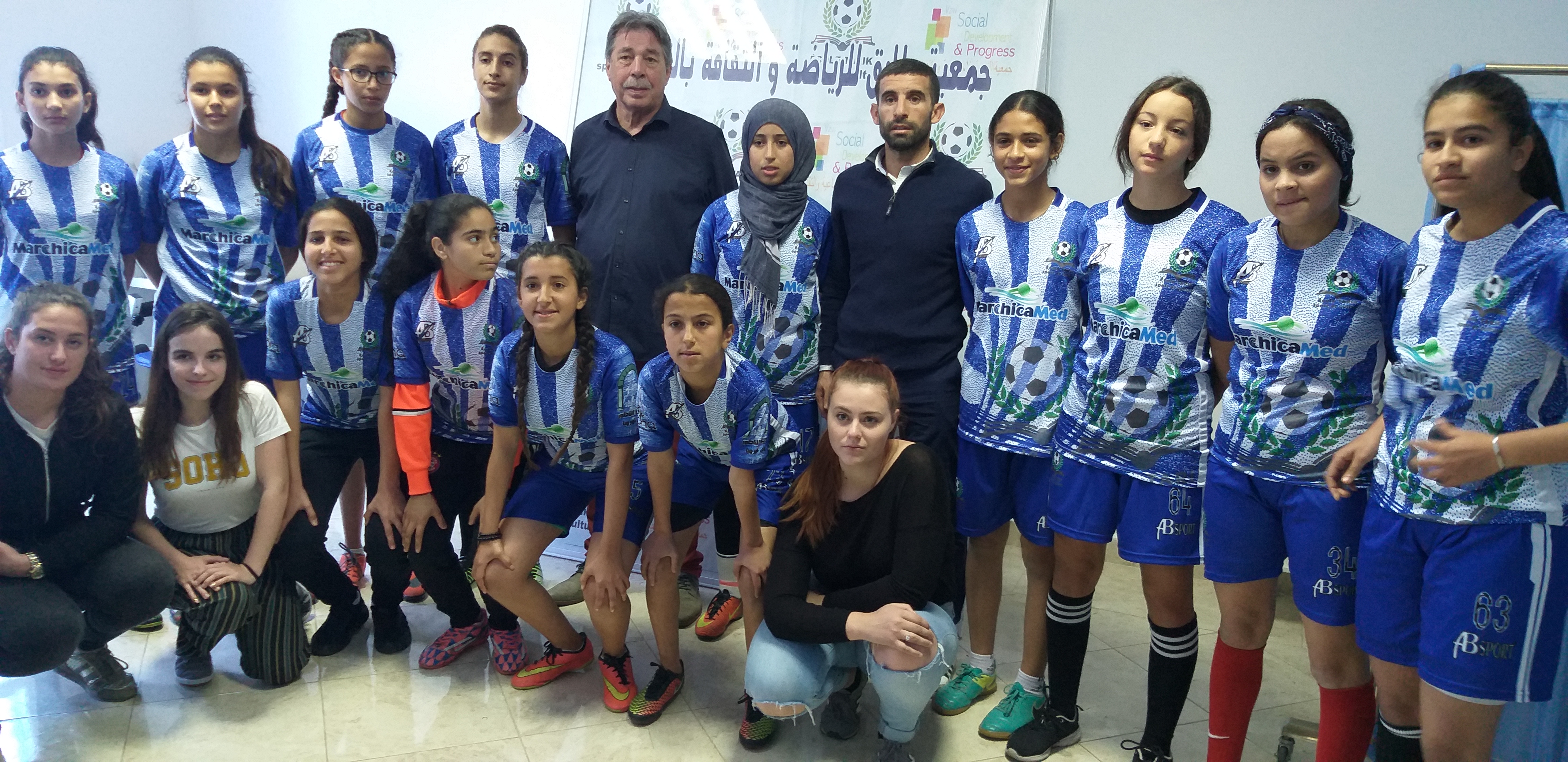 بالفيديو : «لأول مرة» جمعية طارق تتحدى الصورة النمطية بفريق نسائي لكرة القدم في إقليم الناظور