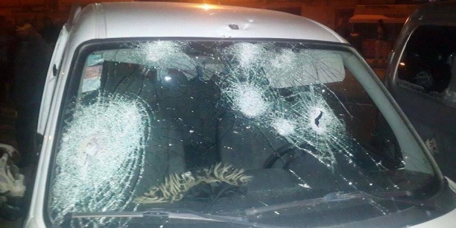 احذروا:عصابة إجرامية ترشق السيارات ليلا بالحجارة بين الناظور وبني انصار