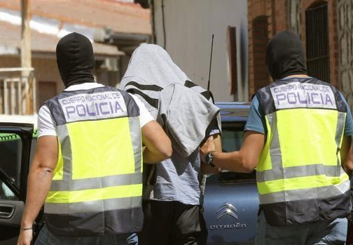 إسبانيا تدين ثلاثة أشقاء مغاربة بتهمة تمويل “داعش”
