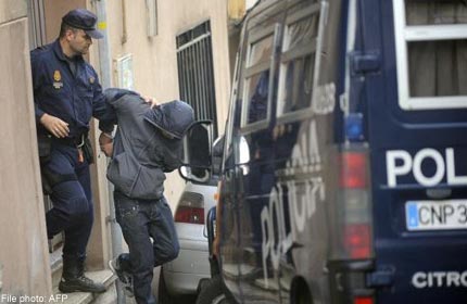 إسبانيا.. إلقاء القبض على مغربي متطرف يشتبه في انتمائه لتنظيم “داعش” الإرهابي