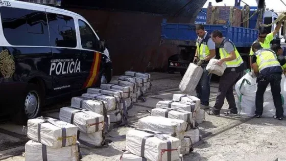 الشرطة الإسبانية تعتقل 49 شخصا متورطين في شبكة لتهريب المخدرات من شمال المغرب