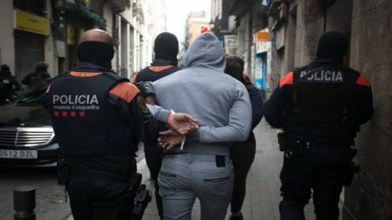 الشرطة الإسبانية تعتقل ناظوريا تخلى عن ابنه