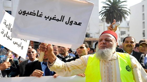 معركة كسر عظم بين العدول و الموثقين في المغرب؟