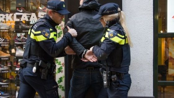 الشرطة الهولندية تعتقل متورطا في اختطاف إمام ريفي في روتردام